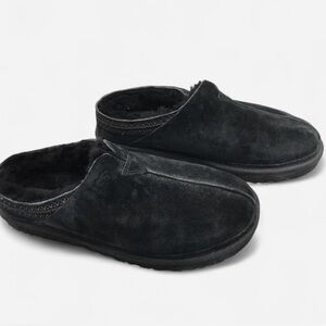 Men’s UGG slippers